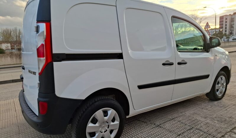 
								RENAULT KANGOO FURGÓN 2020- 80 CV full									