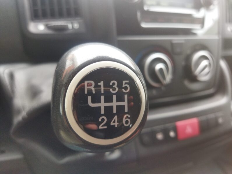 
								PEUGEOT BOXER L2H2- 163 CV -COMBI 9 PLAZAS full									