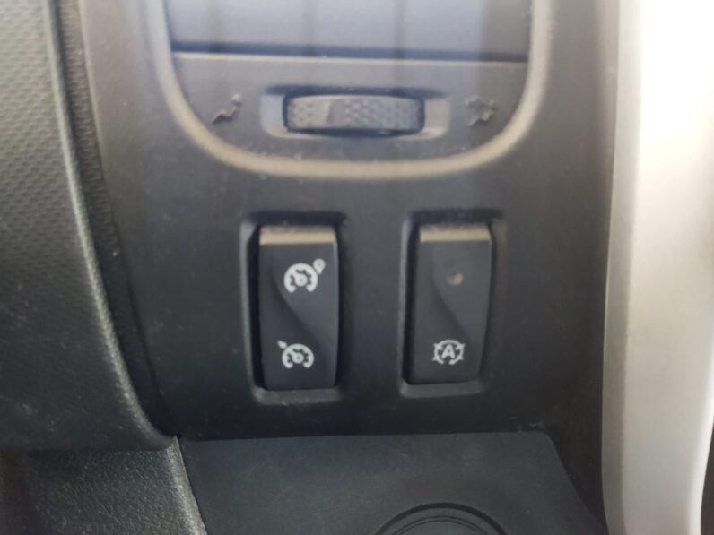 
								RENAULT TRAFIC L1H1- 95 CV- 2019 full									