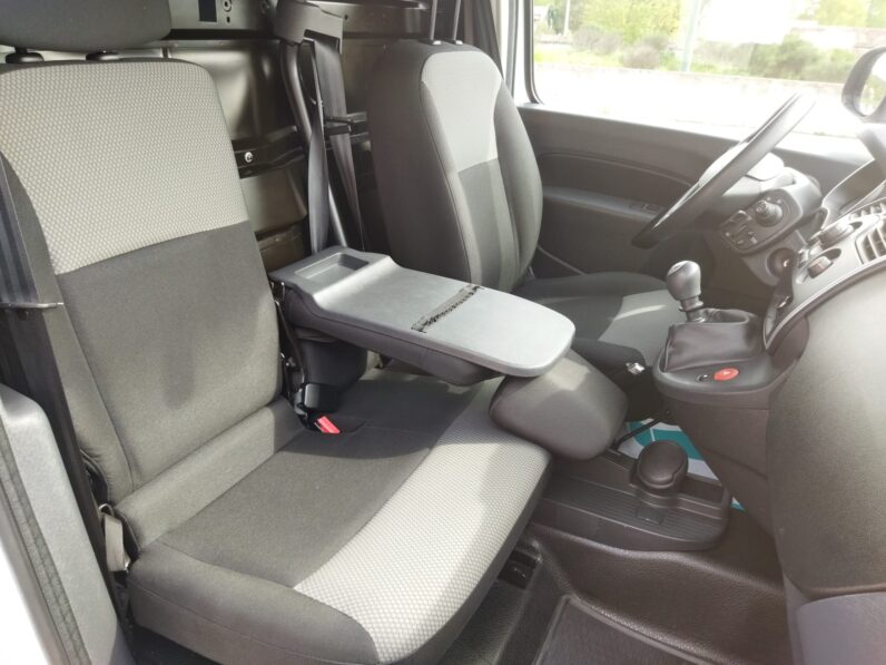 
								RENAULT KANGOO Furgón 1.5 cc- 95 cv – 2019- 3 Plazas full									