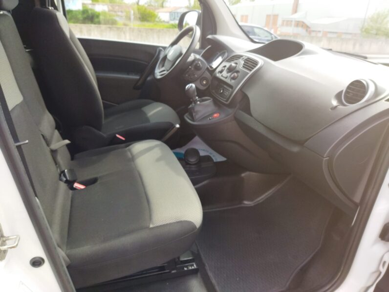 
								RENAULT KANGOO Furgón 1.5 cc- 95 cv – 2019- 3 Plazas full									