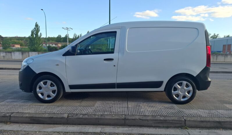 
								DACIA DOKKER FURGON 102 CV- 2019- GLP full									