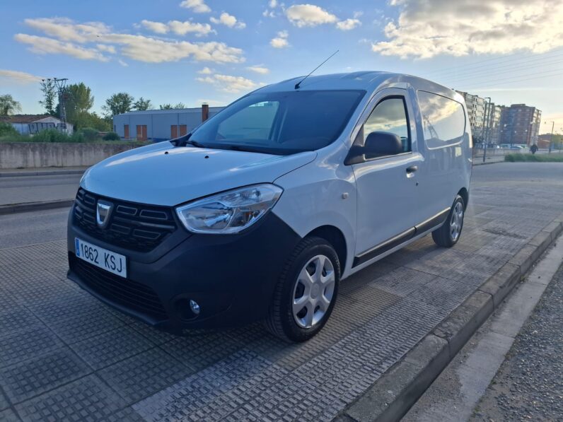 
								DACIA DOKKER FURGON 102 CV- 2019- GLP full									