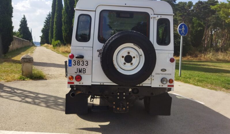 
								LAND ROVER DEFENDER 4X4 – 2016 – 7 `PLAZAS full									