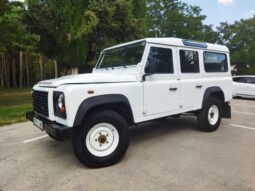 LAND ROVER DEFENDER 4X4 – 2016 – 7 `PLAZAS