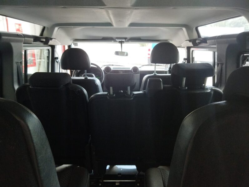 
								LAND ROVER DEFENDER 4X4 – 2016 – 7 `PLAZAS full									