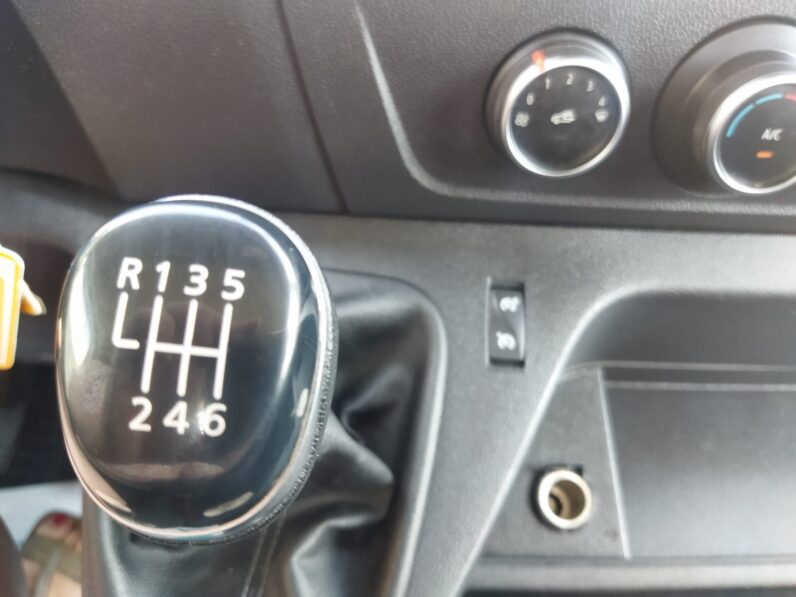
								RENAULT MASTER VOLQUETE Cabina simple L2- 2020 full									