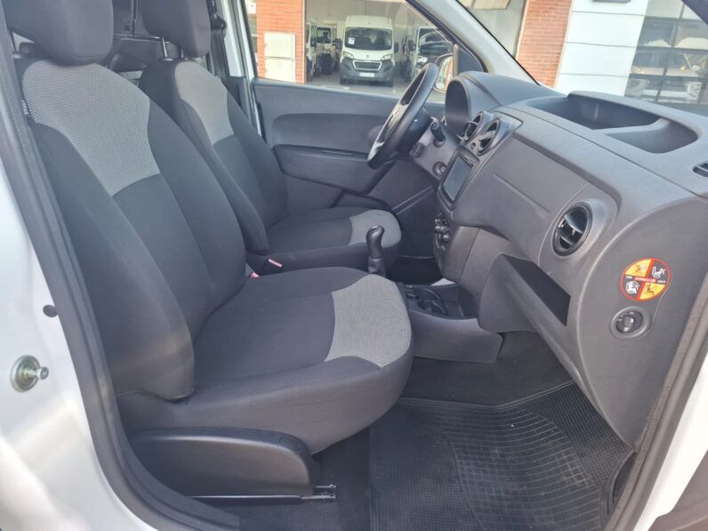 
								DACIA DOKKER FURGON 102 CV- 2019- GLP full									