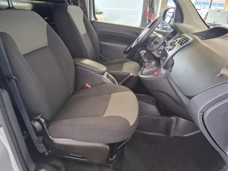 
								RENAULT KANGOO FURGÓN 2019- 75 CV full									