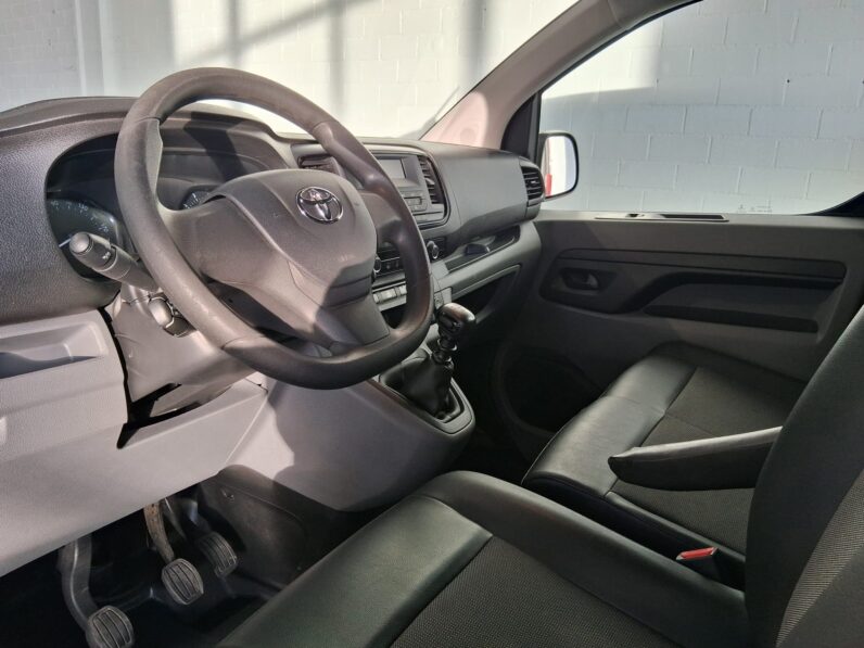 
								TOYOTA Proace 2.0D 120CV L1-2018 full									