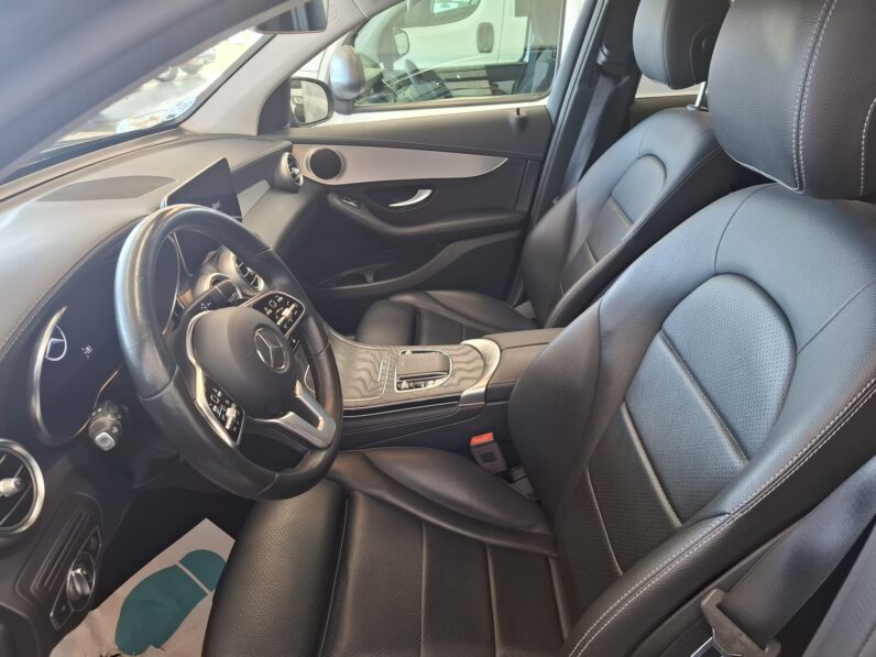 
								MERCEDES GLC 4 MATIC -2020 full									