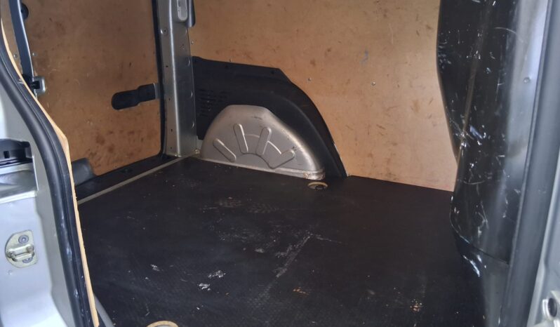 
								RENAULT KANGOO FURGÓN 2019- 75 CV full									