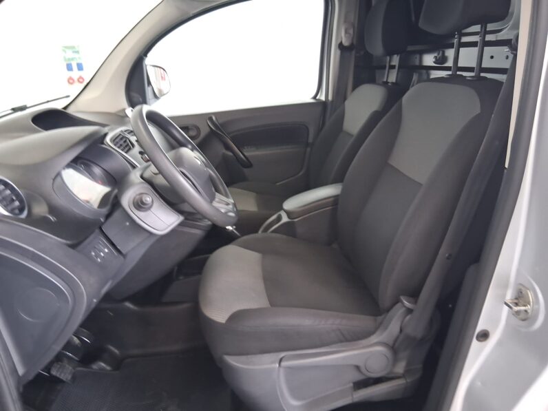 
								RENAULT KANGOO FURGÓN 2019- 75 CV full									