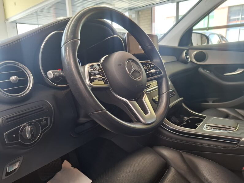 
								MERCEDES GLC 4 MATIC -2020 full									