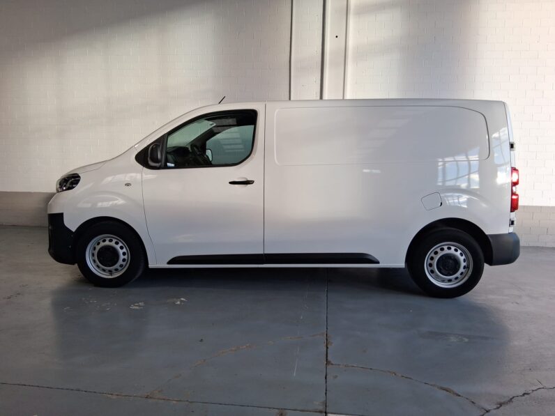 
								TOYOTA Proace 2.0D 120CV L1-2018 full									