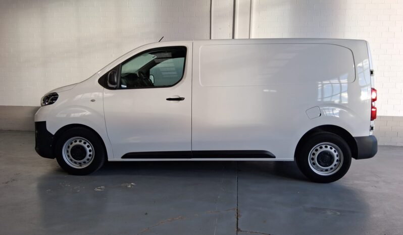 
								TOYOTA Proace 2.0D 120CV L1-2018 full									